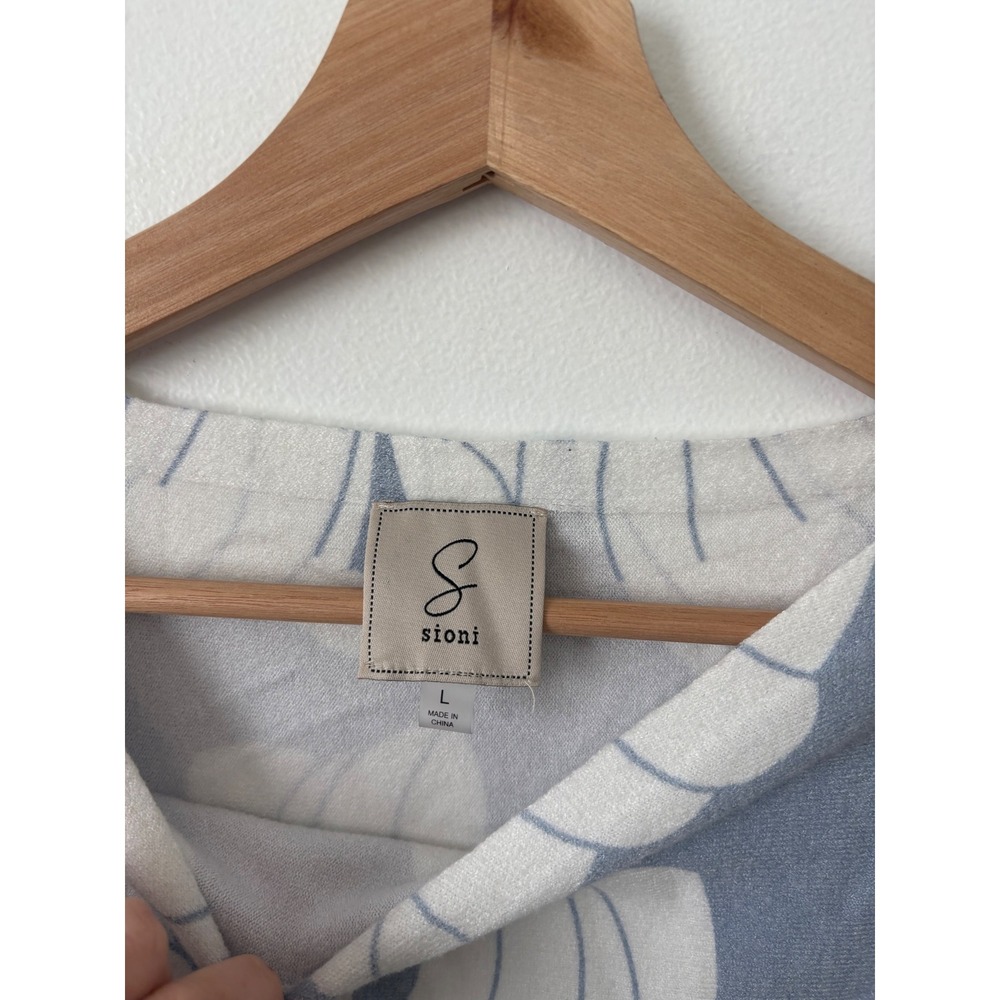 Sioni Blue & White Floral Knit Dolman Sleeve Sweater – Size Large - Picture 2 of 4